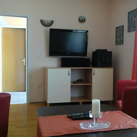 Apartments Tomovic Lumbarda Exterior photo