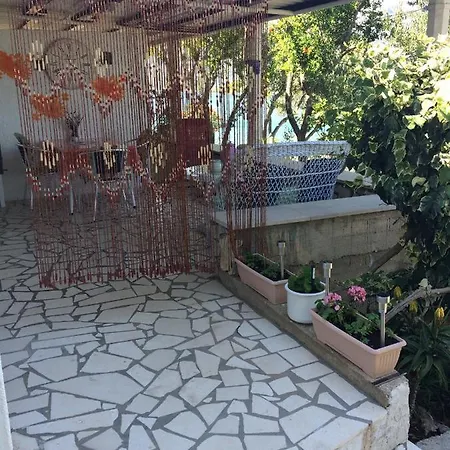 Apartments Tomovic Lumbarda Exterior photo