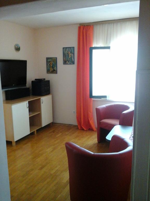 Apartment Tomovic Lumbarda